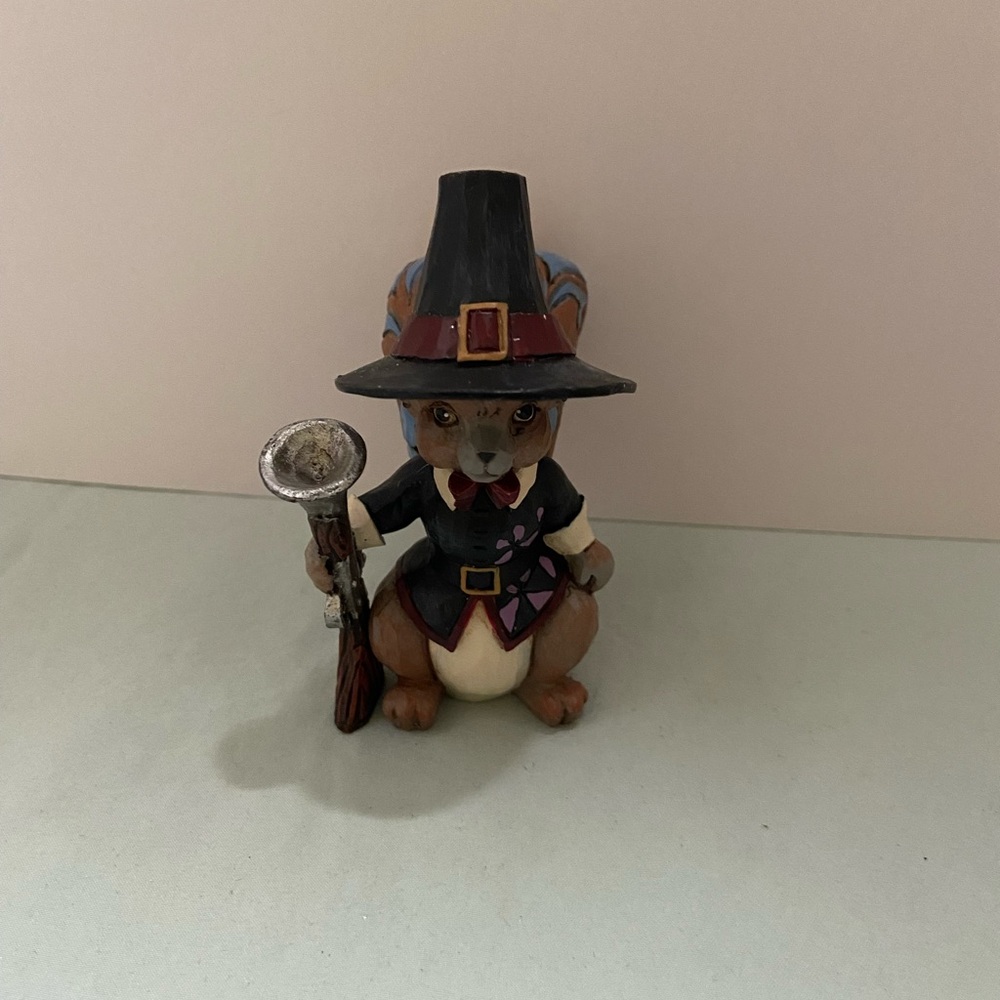 Jim Shore Brown and Black Pilgrim Squirrel Figurine